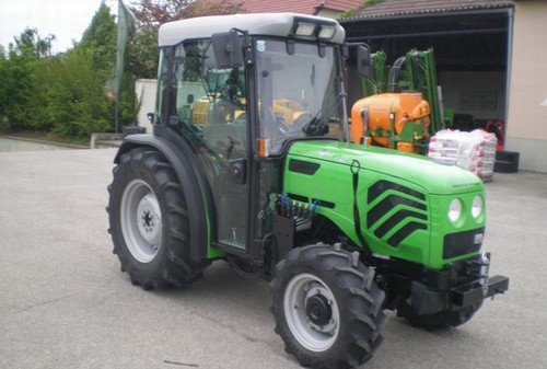 Product picture DEUTZ FAHR TRACTOR AGROCOMPACT F60 F70 F80 F90 MANUAL